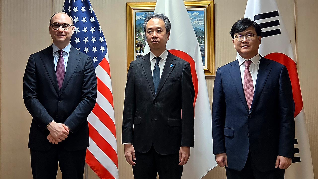 한미일 외교당국 도쿄서 북한 관련 협의‥"한반도 비핵화·UN 결의 이행 재확인"