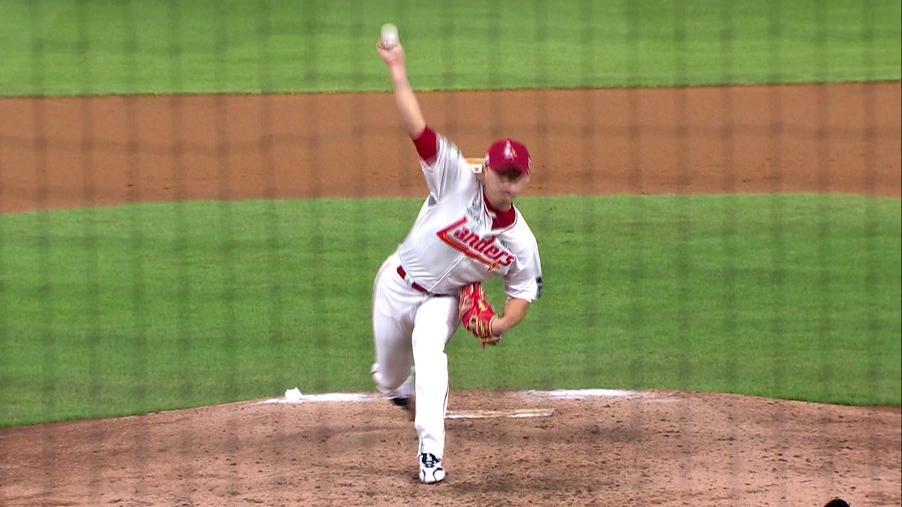 조병현의 극단적인 오버핸드 스로 투구폼