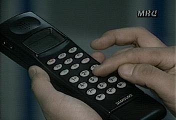 이동통신에 필요한 기기 부품의 국산화율 저조윤도한