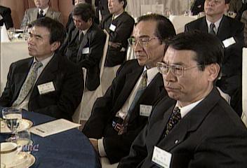 김중권비서실장 여론 75가 정치인 사정 찬성한다고정혜정