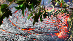 하와이 용암 마을 문턱까지당국 주민 대피 권고