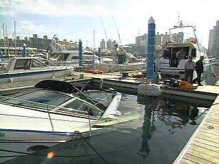 의문의 요트 침몰