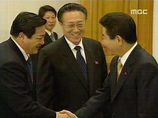  김양건  대통령 예방관계 개선 당부