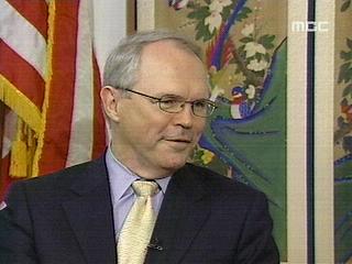 단독 힐 차관보 인터뷰