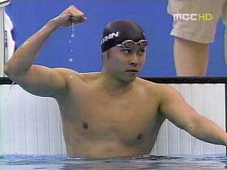 기타지마 수영 2관왕일본 열광