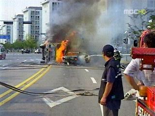 브레이크 고장으로 트럭 전복