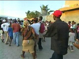 아이티 100만 명 수도 탈출