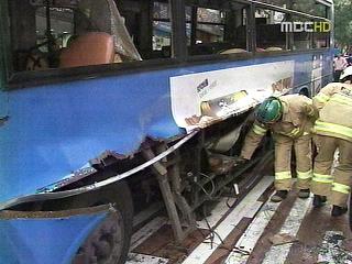 "천연가스 버스 연료통 균열밸브 오작동 폭발"