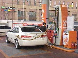 "유류세 내려라" 소비자 반응  시큰둥