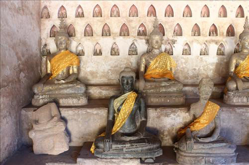 훼손 심각한 라오스 비엔티안의 문화유산