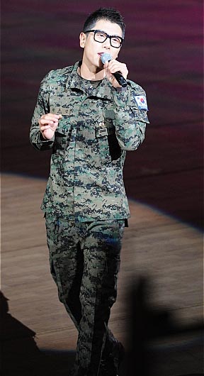 군인 박효신 스페셜 음반 'GIFT E.C.H.O'