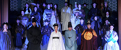 조여정, 벗고 또 벗고‥이유있는 누드 '후궁'