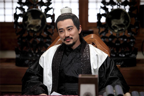 '무신' 백도빈 "'만전'에서 '최항'으로 180도 달라졌다"