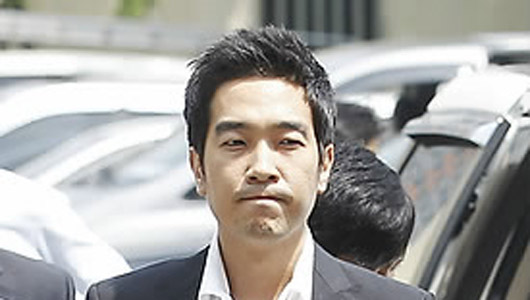 법원, 가수 고영욱에 징역 5년·전자발찌 10년 선고