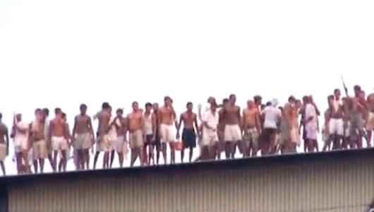 터키 교도소서 재소자 18명 땅굴 파고 탈옥