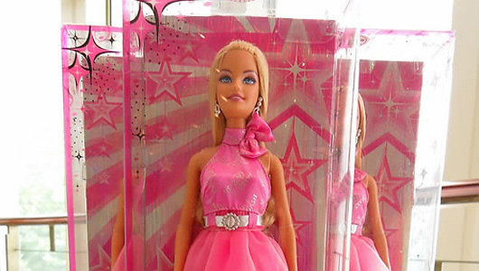 바비인형 6000개 모은 남자