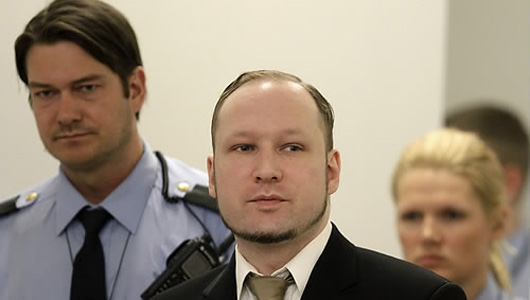 총기난사범 브레이비크 "어머니 인생 망쳐 죄송"