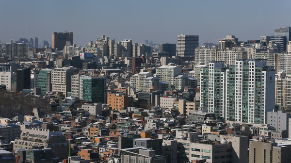 얼어붙은 시장수도권 주택가격 2개월 연속 하락