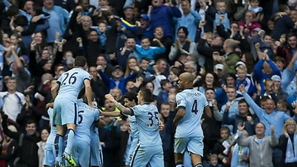 잉글랜드 축구 맨체스터시티 10명 뛴 맨유에 10 승