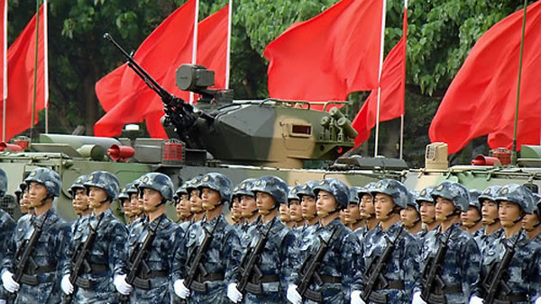 홍콩인 또 중국군 부대 돌진경찰 체포