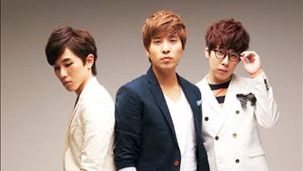 그룹 먼데이키즈 두 멤버 탈퇴"음악적인 견해 차"
