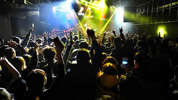 4년 만에 부활한 홍대 클럽데이말 그대로 불금