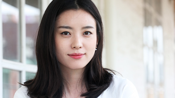 한효주 "얼굴에 이렇게 신경 쓴 영화는 처음이에요"