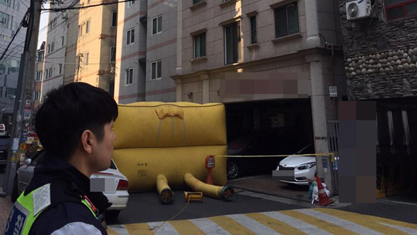 헤어진 여자 남자친구 상대 인질극, 경찰 특공대 대치