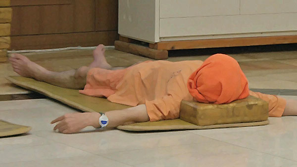 "고객이 잠든 사이" 찜질방 스마트폰 절도 30대 검거