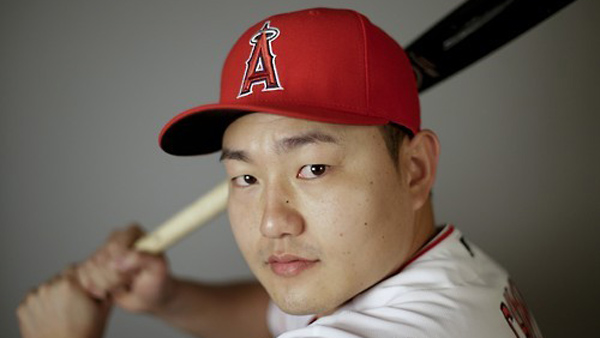 MLB 에인절스 최지만 올 시즌 시범경기 한국인 첫 안타