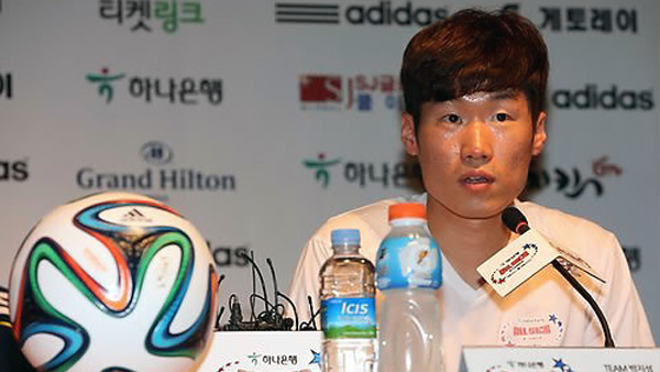 박지성  레스터 드몽포르 대학교에서 매니지먼트 공부