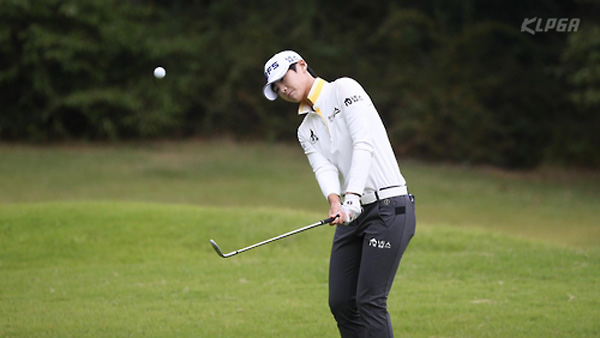 박세리골프 첫날 공동선두 6명 혼전 박성현 1언더파