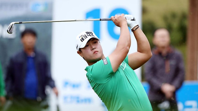 KPGA 8타 줄인 윤정호 3R서 선두 탈환