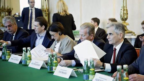 "그리스 난민 제대로 통제 못하면 솅겐조약 일시 퇴출"