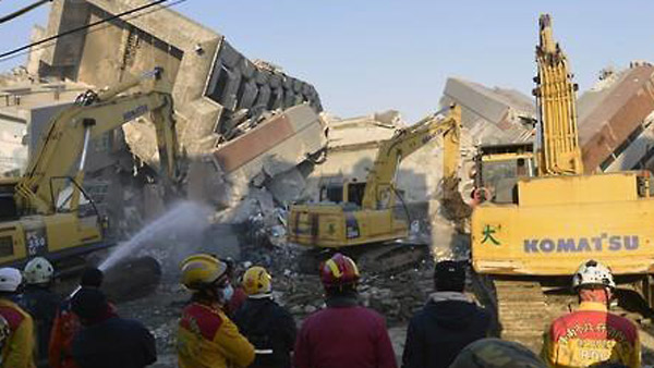 대만 강진 나흘째 41명 사망 붕괴 두부빌딩 건설업자 체포