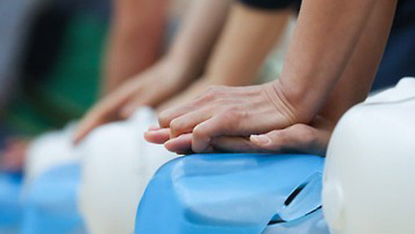 심폐소생술 정확도 높이는 가슴 압박 깊이 측정기 개발