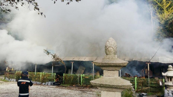 전남 구례 문수사 요사채 화재로 전소인명 피해 없어