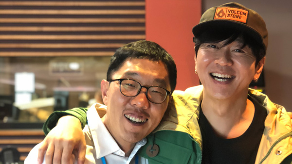 굿모닝 FM 김제동입니다 윤도현 깜짝 출연"BTS가 제 노래 부르다니 아미를 딸로 둔 입장에서 이제야 떳떳한 아빠"