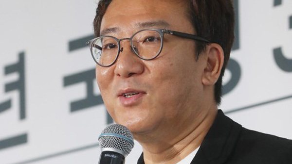 윤제균 감독 우주 SF영화 귀환 제작 무기한 연기