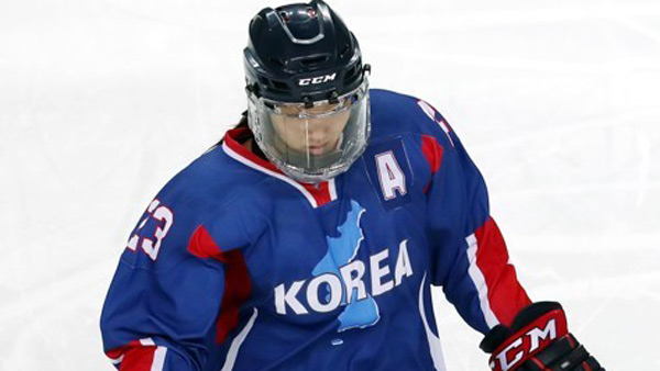 평창 가슴에 한반도기 단일팀 유니폼 첫 공개