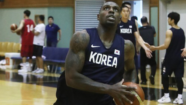 라건아하다디저우치 남자농구 골밑 삼국지