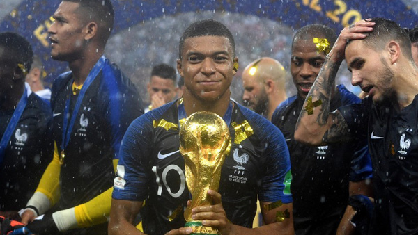 음바페 "메시와 호날두는 위대한 선수발롱도르 받고파"