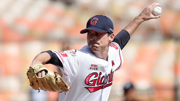 프로야구 롯데 레일리와 재계약새 투수 톰슨 영입