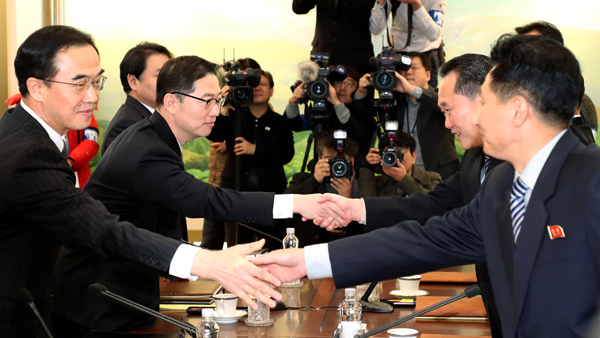외신 남북회담 소식 일제 보도"북 대표단 파견은 돌파구"