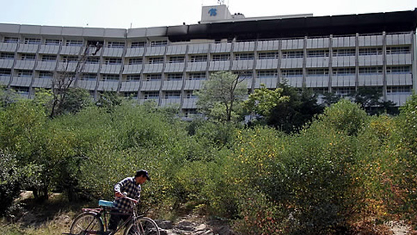 아프간 카불 호텔에 무장괴한들 난입투숙객에 총격