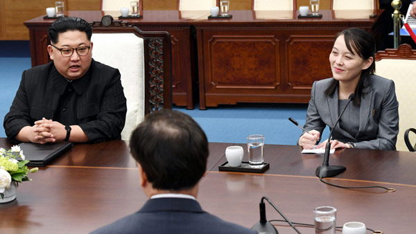 외신 김정은 최측근 김여정에 주목