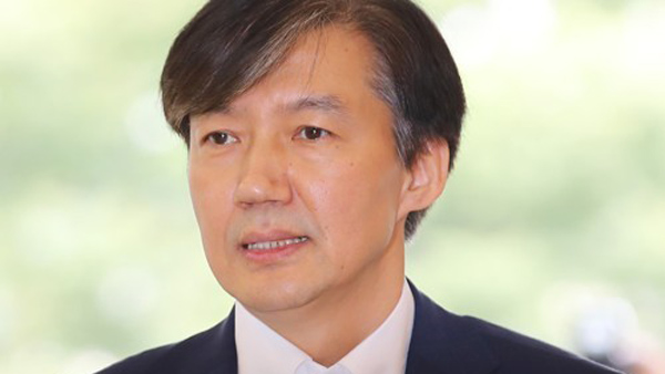 이영훈 등 반일종족주의 저자들 "조국 모욕죄로 내일 고소"