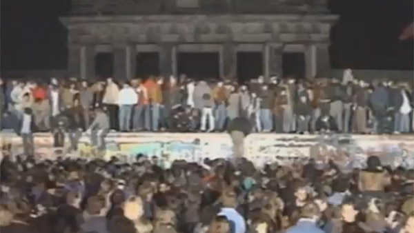 [외통방통] 베를린 장벽 붕괴 30년-② 남북한 경제통합, 독일 능가할까?