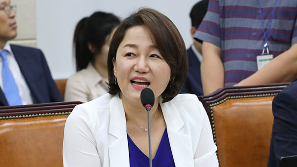 이재정 "황교안 자녀 복지부 장관상 아빠 찬스"야당 반발