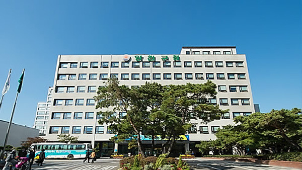 '3천만원 수수 혐의' 이제학 전 서울 양천바카라사이트 비타임 구속기소